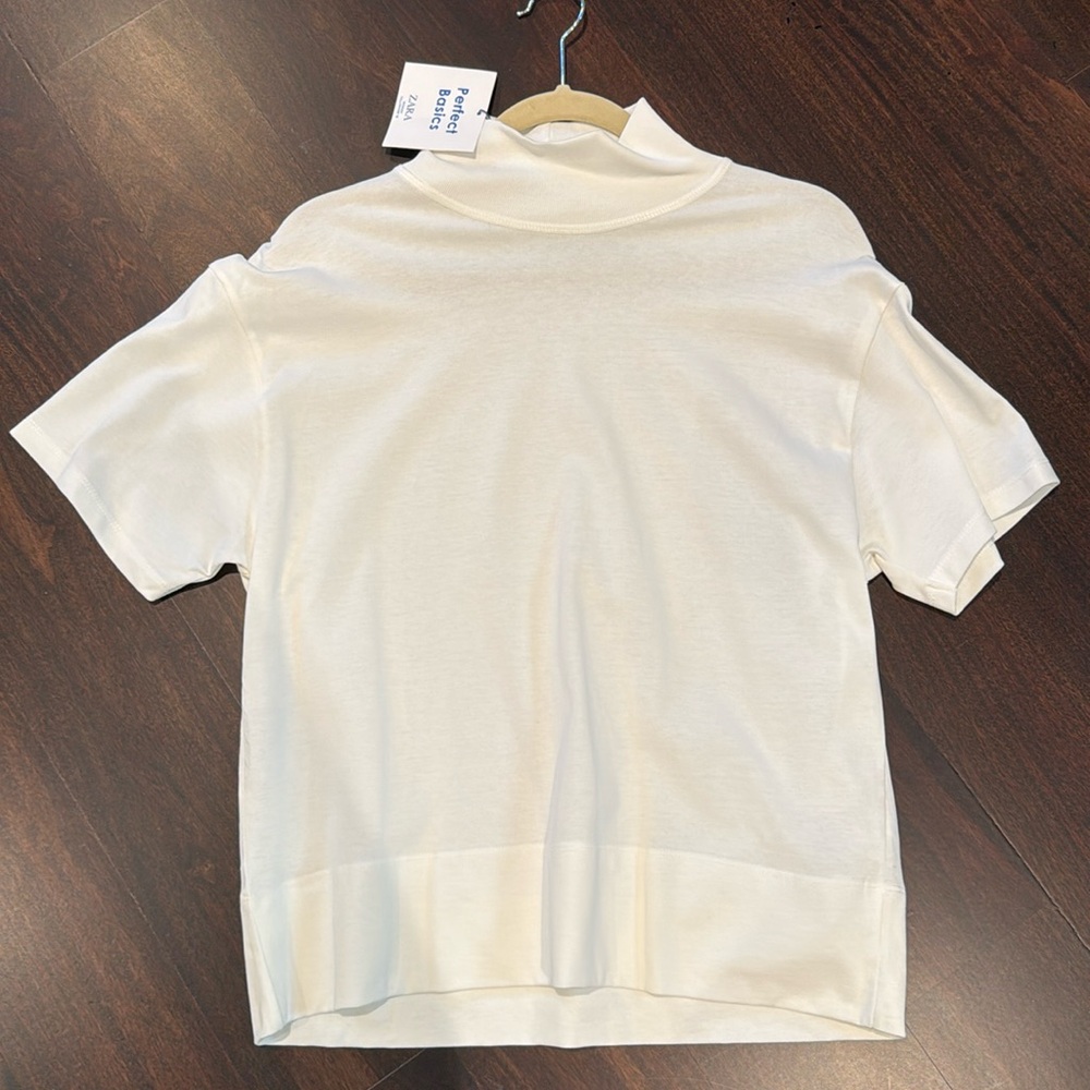 Zara Perfect Basics white mock neck tee Fall/Winter 2018